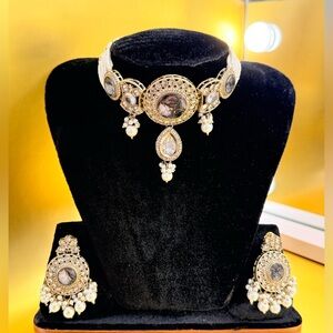 Elegant Gold and Silver Jewelry Set